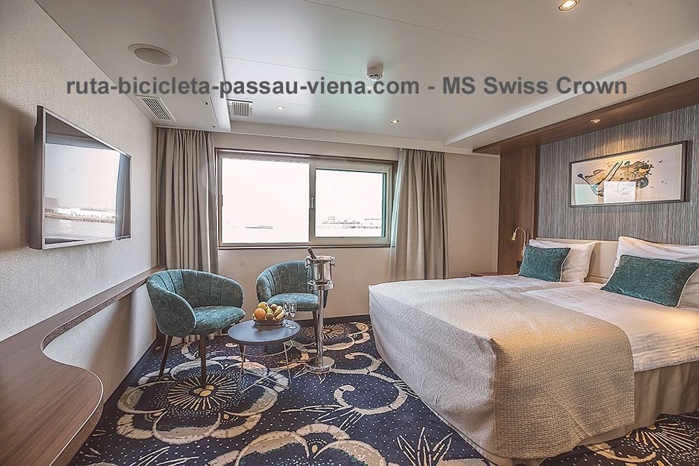 MS Swiss Crown - suite cubierta central